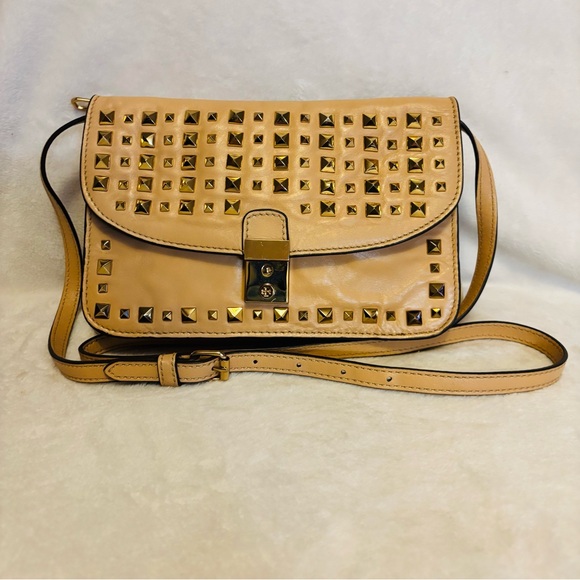 Tory Burch Handbags - Tory Burch Priscilla Studded Tan Convertible Clutch Crossbody EUC